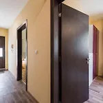 Kevin & Wes Apartment *